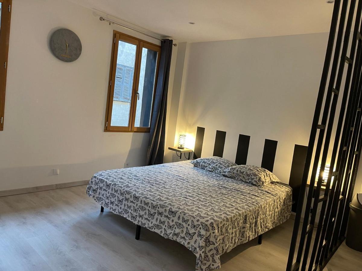 Appart Otel 2 Espalion Extérieur photo